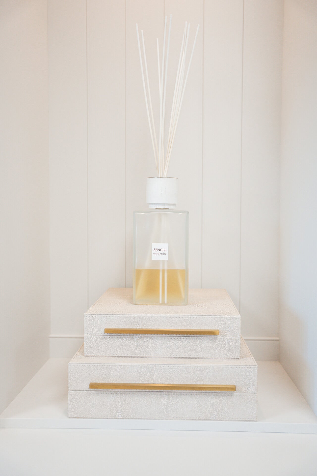 Sences White Alang Alang Extra Large Reed Diffuser 2200ml