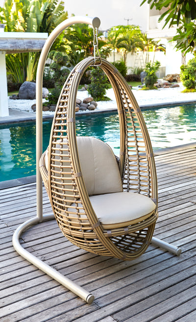 Heri hanging chair by Skyline Design