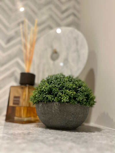 Small Hebe Globe Pot